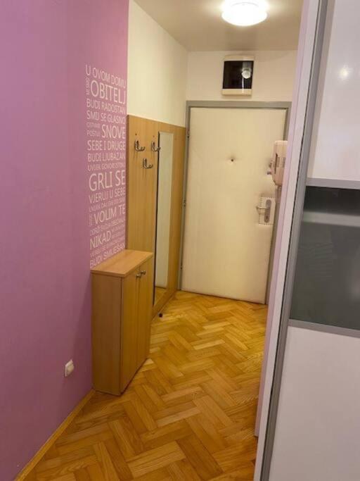 Self Check-In Studio With Wi-Fi And Parking Place Daire Zagreb Dış mekan fotoğraf