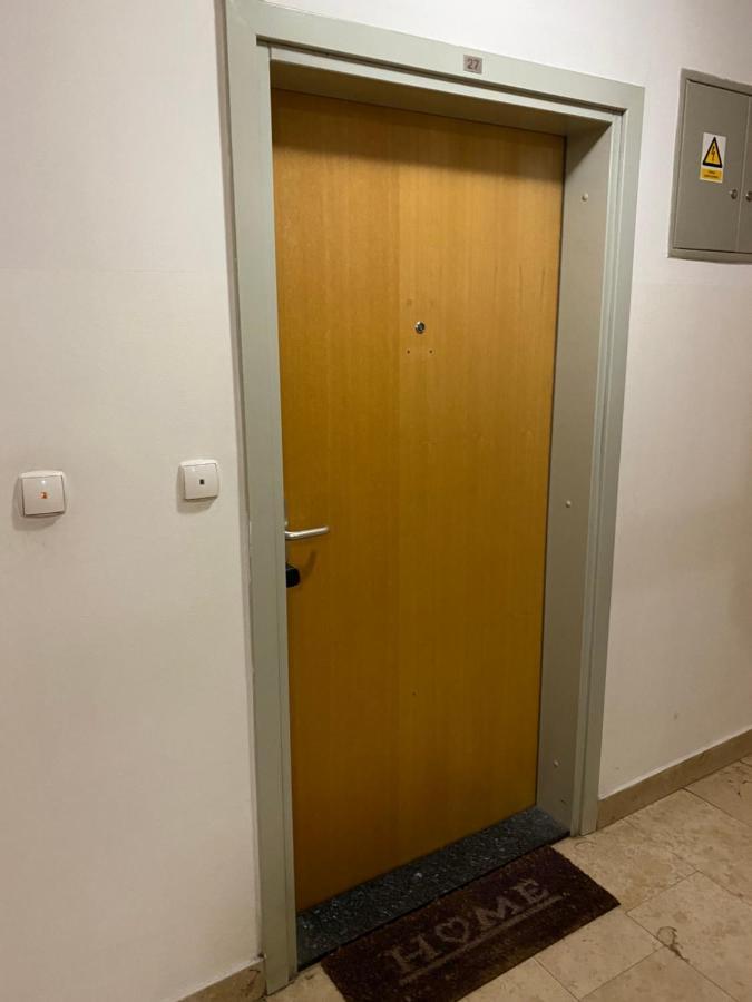 Self Check-In Studio With Wi-Fi And Parking Place Daire Zagreb Dış mekan fotoğraf